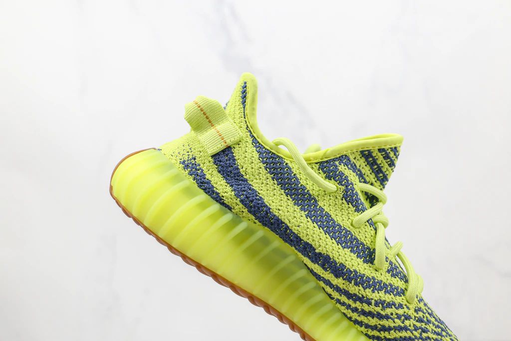Tênis Adidas Yeezy Boost 350 V2 Semi Frozen Yellow