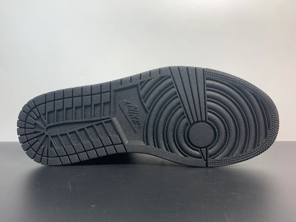 Tênis Nike Air Jordan 1 Mid White Shadow