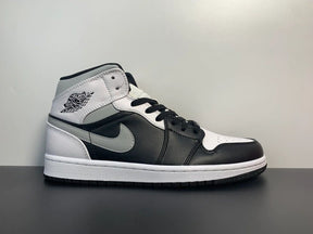 Tênis Nike Air Jordan 1 Mid White Shadow