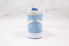 Tênis Nike Air Jordan 1 Retro High Hyper Royal Smoke Grey