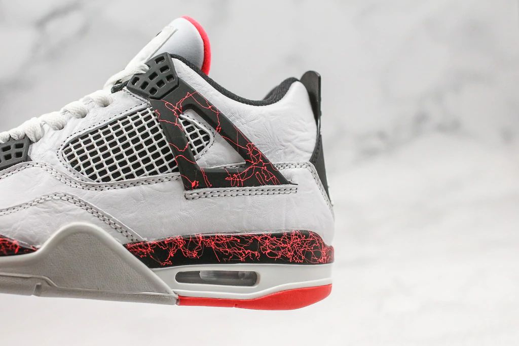 Tênis Nike Air Jordan 4 Retro Flight Nostalgia