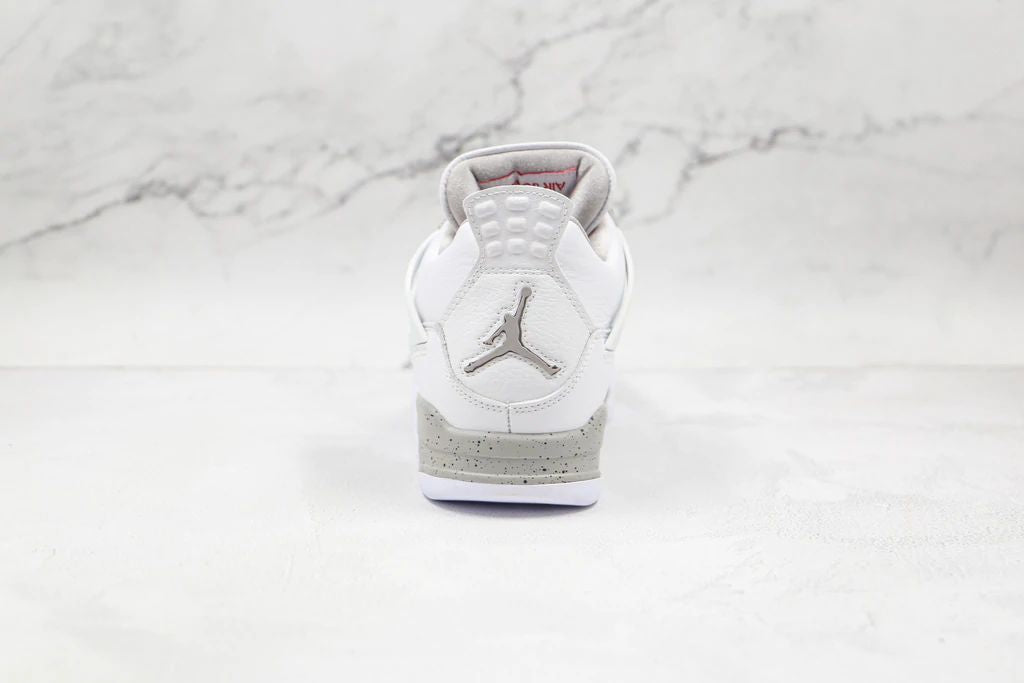 Tênis Nike Air Jordan 4 Retro White Oreo