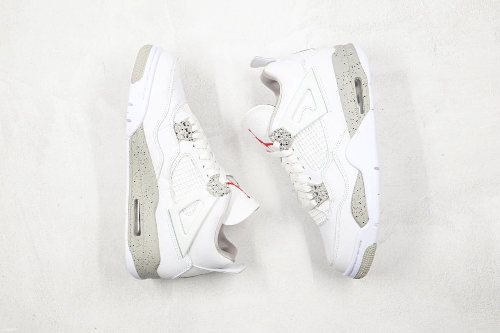 Tênis Nike Air Jordan 4 Retro White Oreo