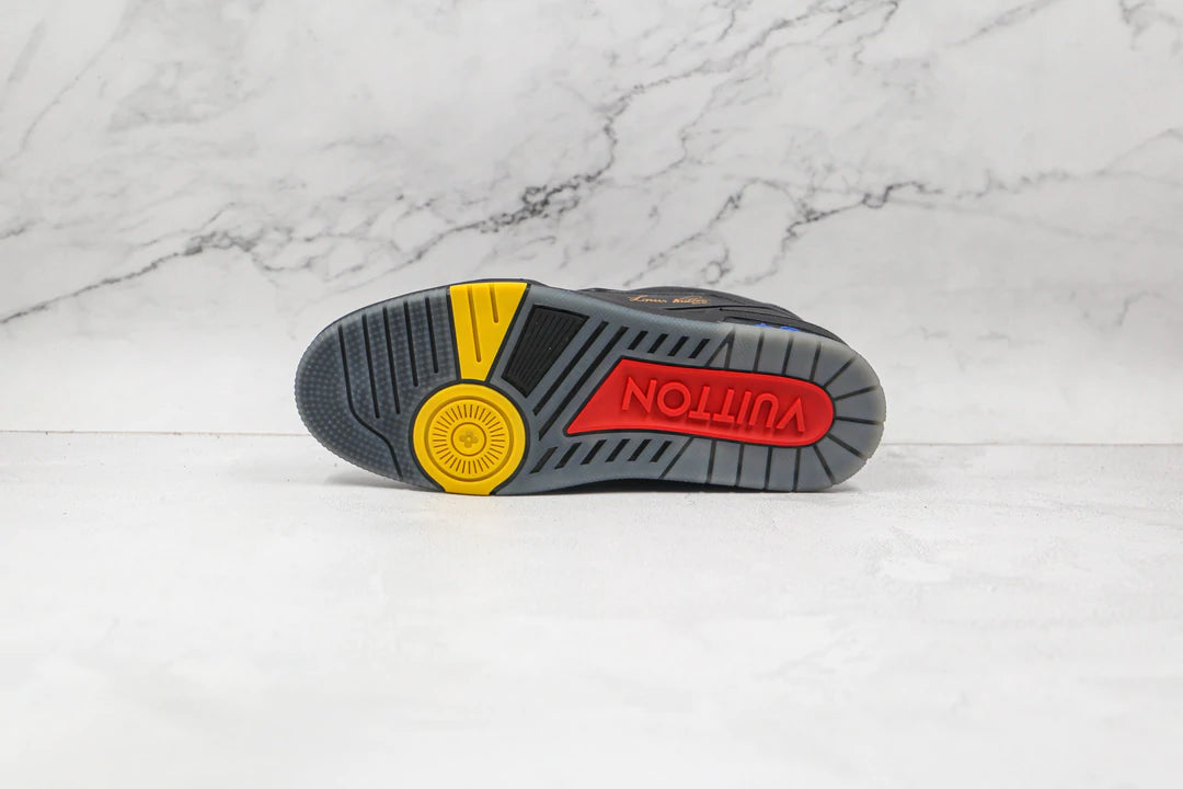 Tênis Louis Vuitton Trainer Black Signature