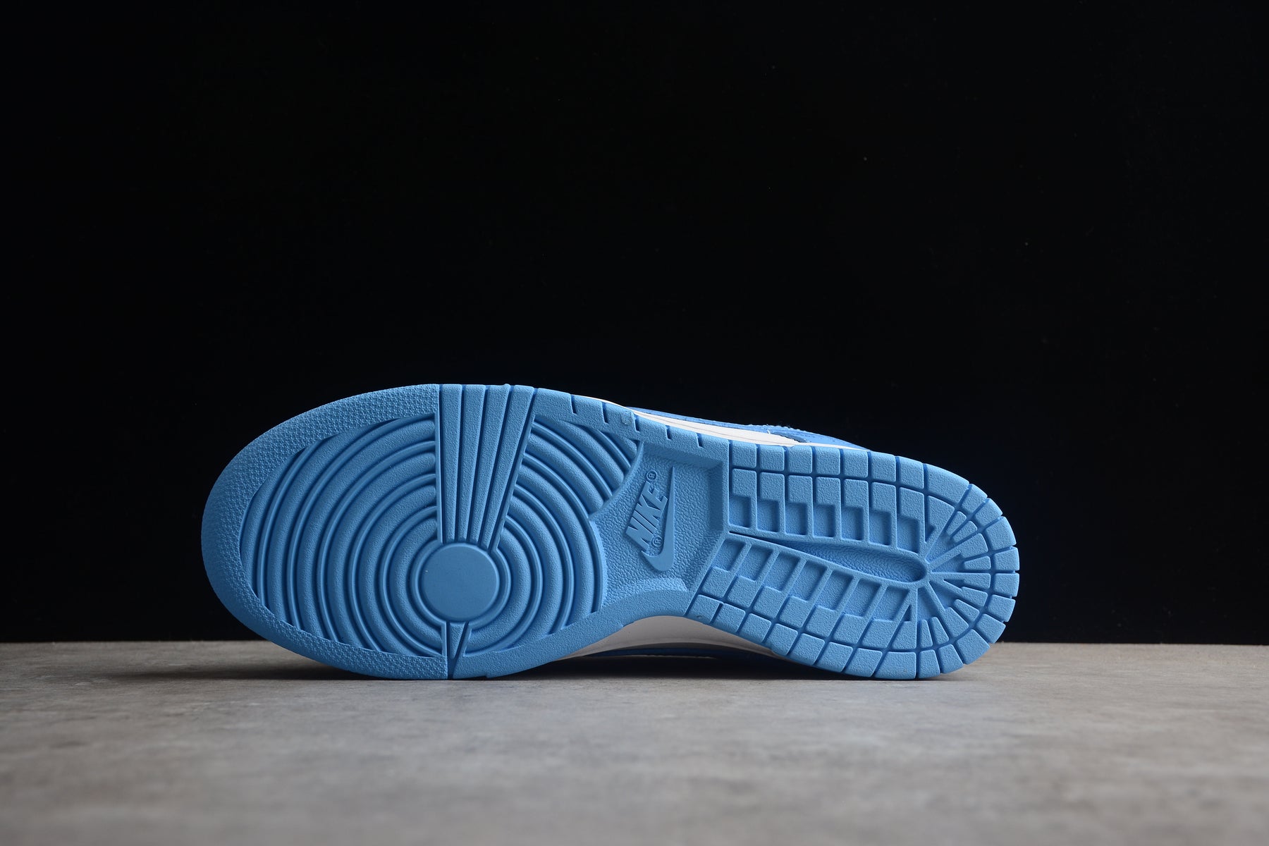 Tênis Nike Sb Low Unc