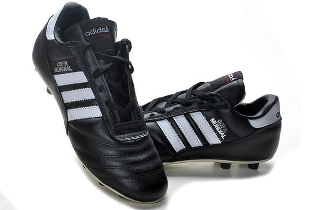 Chuteira Adidas Mundial Campo FG - Preto/branco