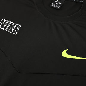 Conjunto Nike Repeat Masculino Camisa e Bermuda Preto
