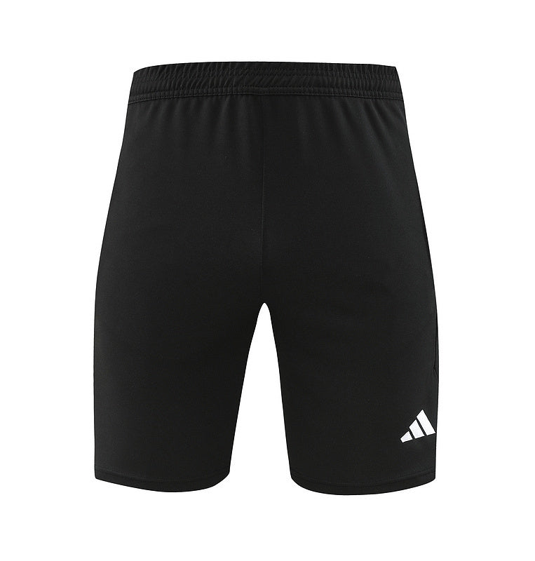 Conjunto Adidas Masculino Camisa Vermelha e Bermuda Preta