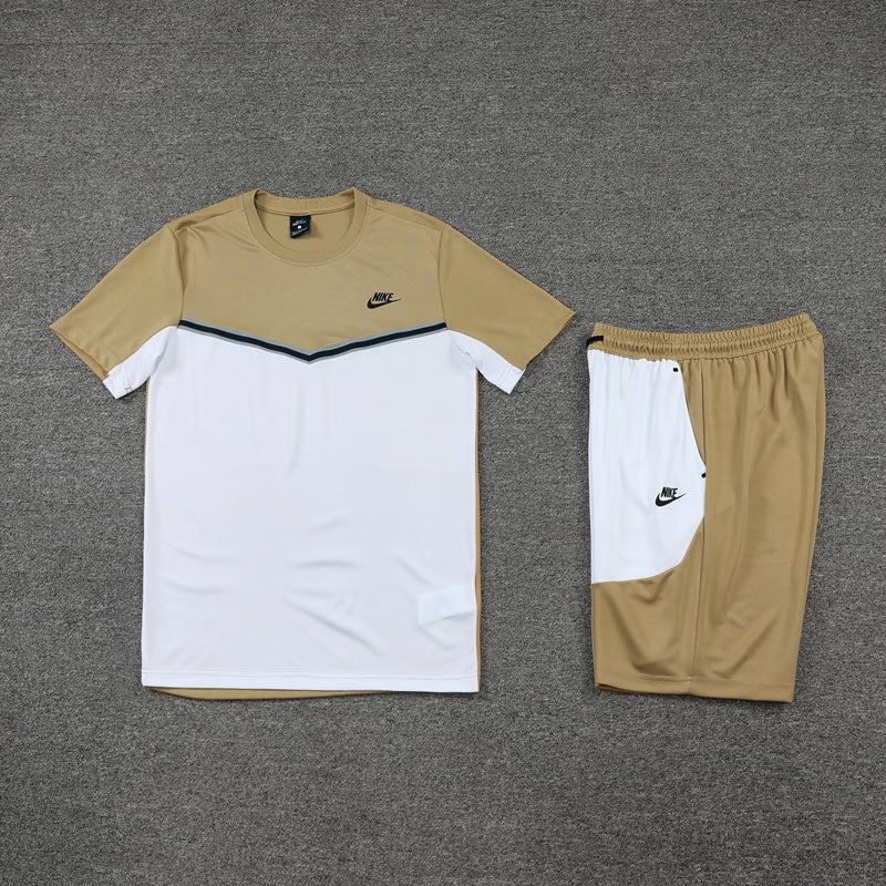 Conjunto Nike Masculino Camisa e Bermuda Marrom e Branco