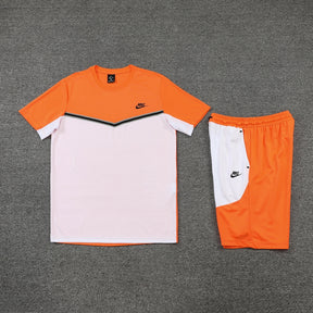 Conjunto Nike Masculino Camisa e Bermuda Laranja e Branco