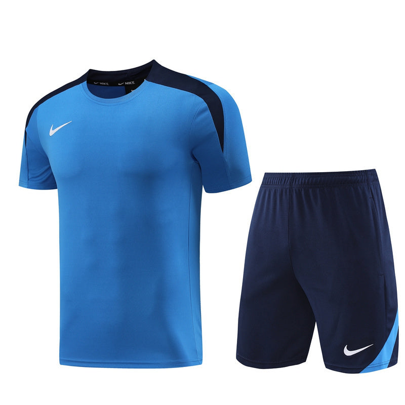 Conjunto Nike Masculino Camisa Azul e Bermuda Azul Marinho