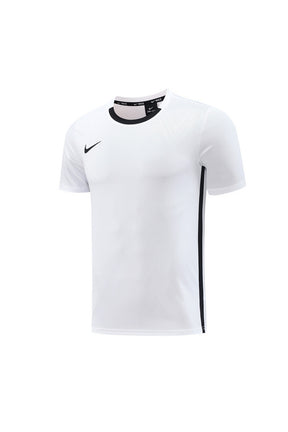 Conjunto Nike Camisa e Bermuda Branco e Preto