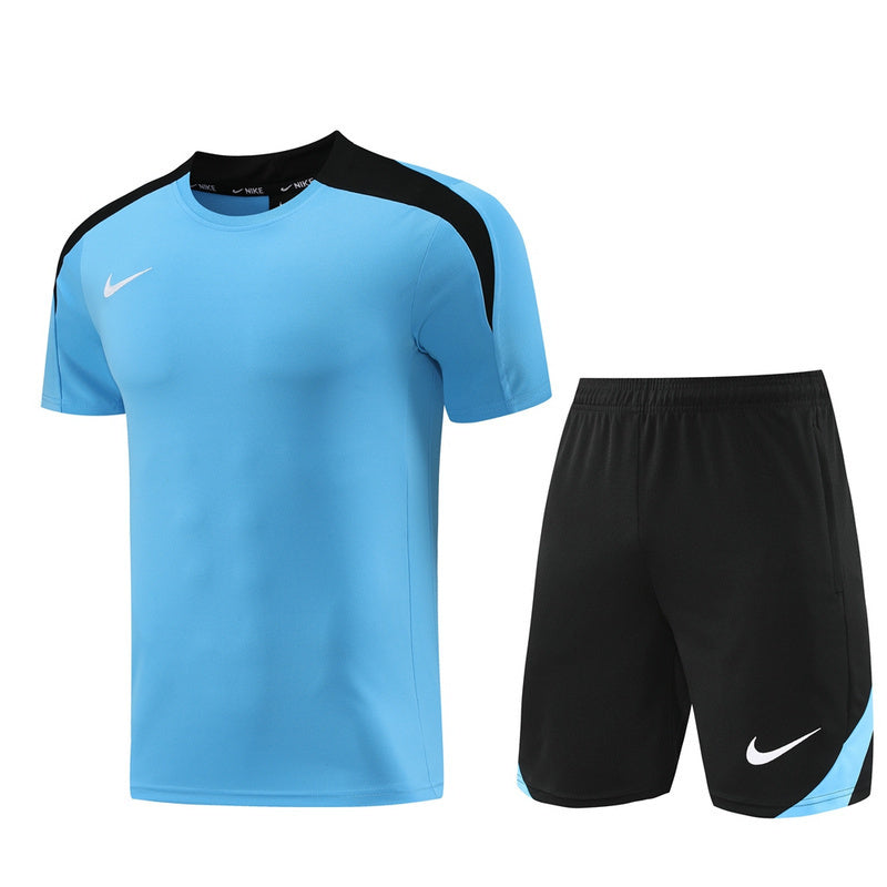 Conjunto Nike Masculino Camisa Azul e Bermuda Preta