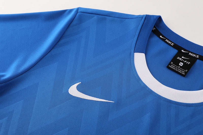 Conjunto Nike Camisa e Bermuda Azul