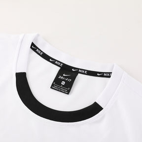 Conjunto Nike Camisa e Bermuda Branco e Preto