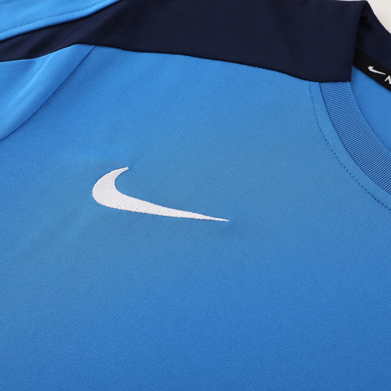 Conjunto Nike Masculino Camisa Azul e Bermuda Azul Marinho