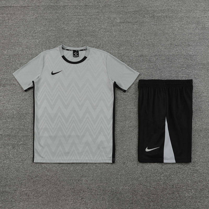 Conjunto Nike Camisa e Bermuda Cinza e Preto