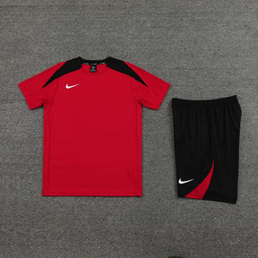 Conjunto Nike Masculino Camisa Vermelha e Bermuda Preta