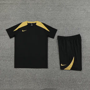 Conjunto Nike Masculino Camisa e Bermuda Preto e Dourado