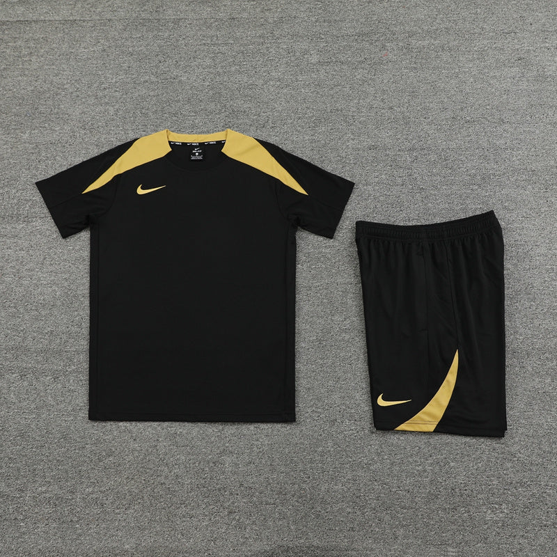 Conjunto Nike Masculino Camisa e Bermuda Preto e Dourado