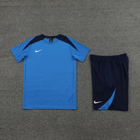 Conjunto Nike Masculino Camisa Azul e Bermuda Azul Marinho
