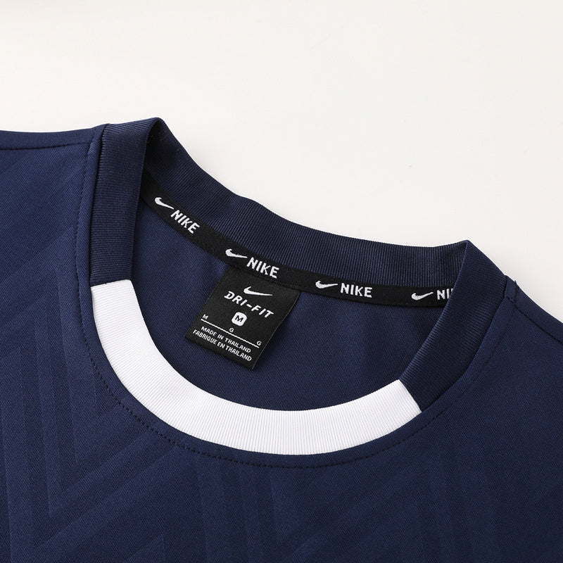 Conjunto Nike Camisa e Bermuda Azul Marinho