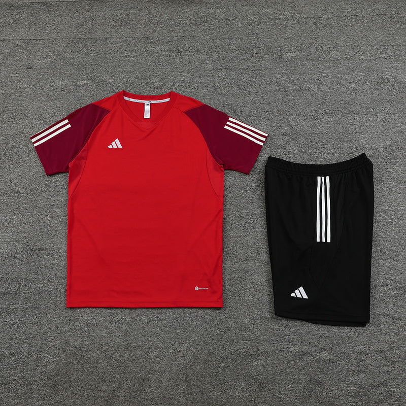 Conjunto Adidas Masculino Camisa Vermelha e Bermuda Preta