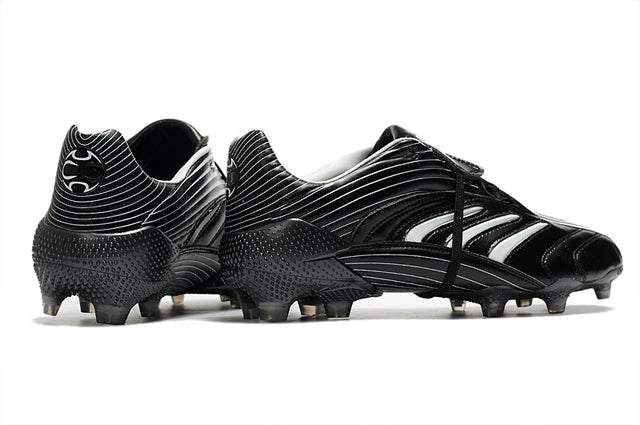 Chuteira Adidas Predator Absolute 20 FG - Preto/Branco