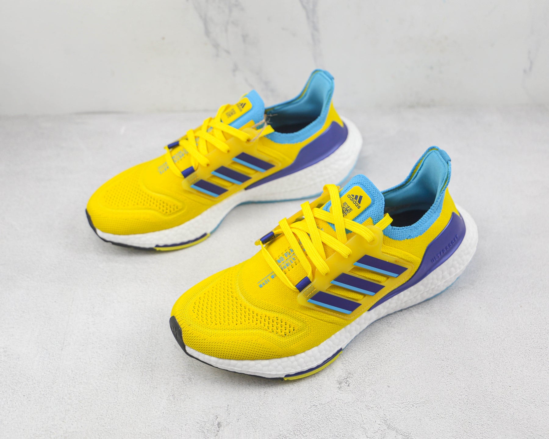 Tênis Adidas Ultra Boost 22 White Sky Rush Mint