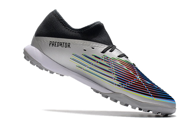Chuteira Adidas Predator Edge.3 Low Society TF - Prata/Preto