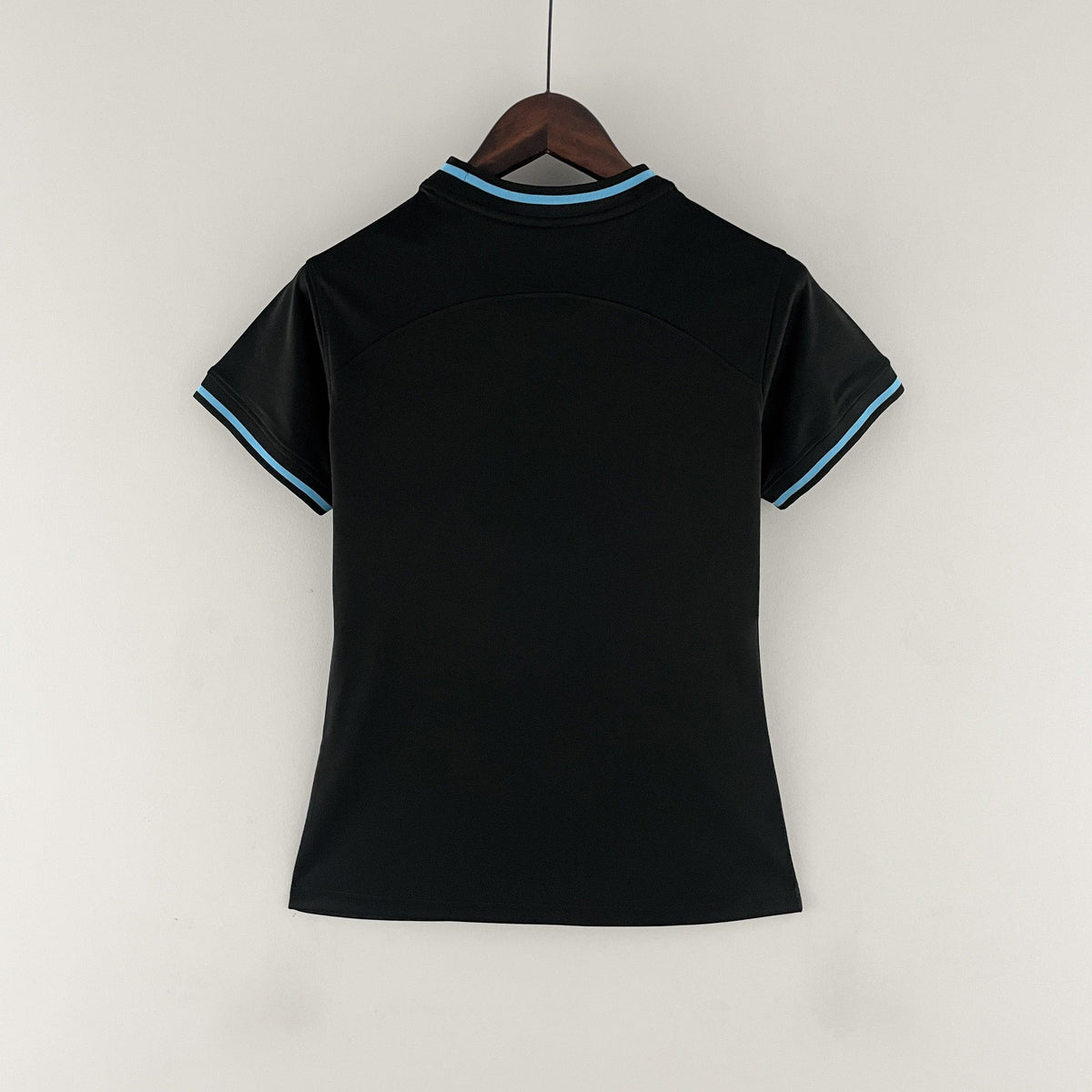 Camisa Feminina Seleção Brasil Nike 2022 - Preto - Conceito Preto - Loja da Seven Oficial