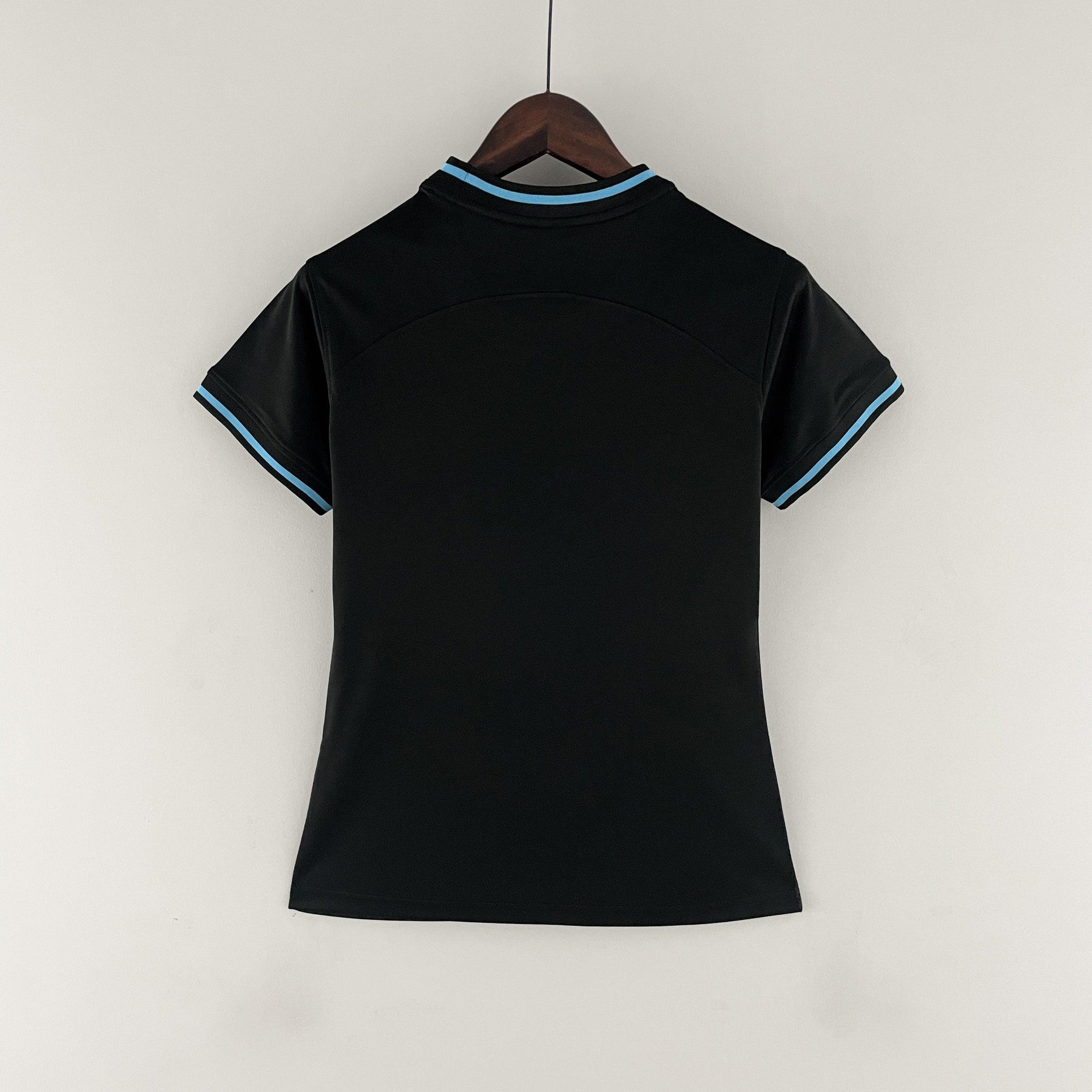 Camisa Feminina Seleção Brasil Nike 2022 - Preto - Conceito Preto - Loja da Seven Oficial