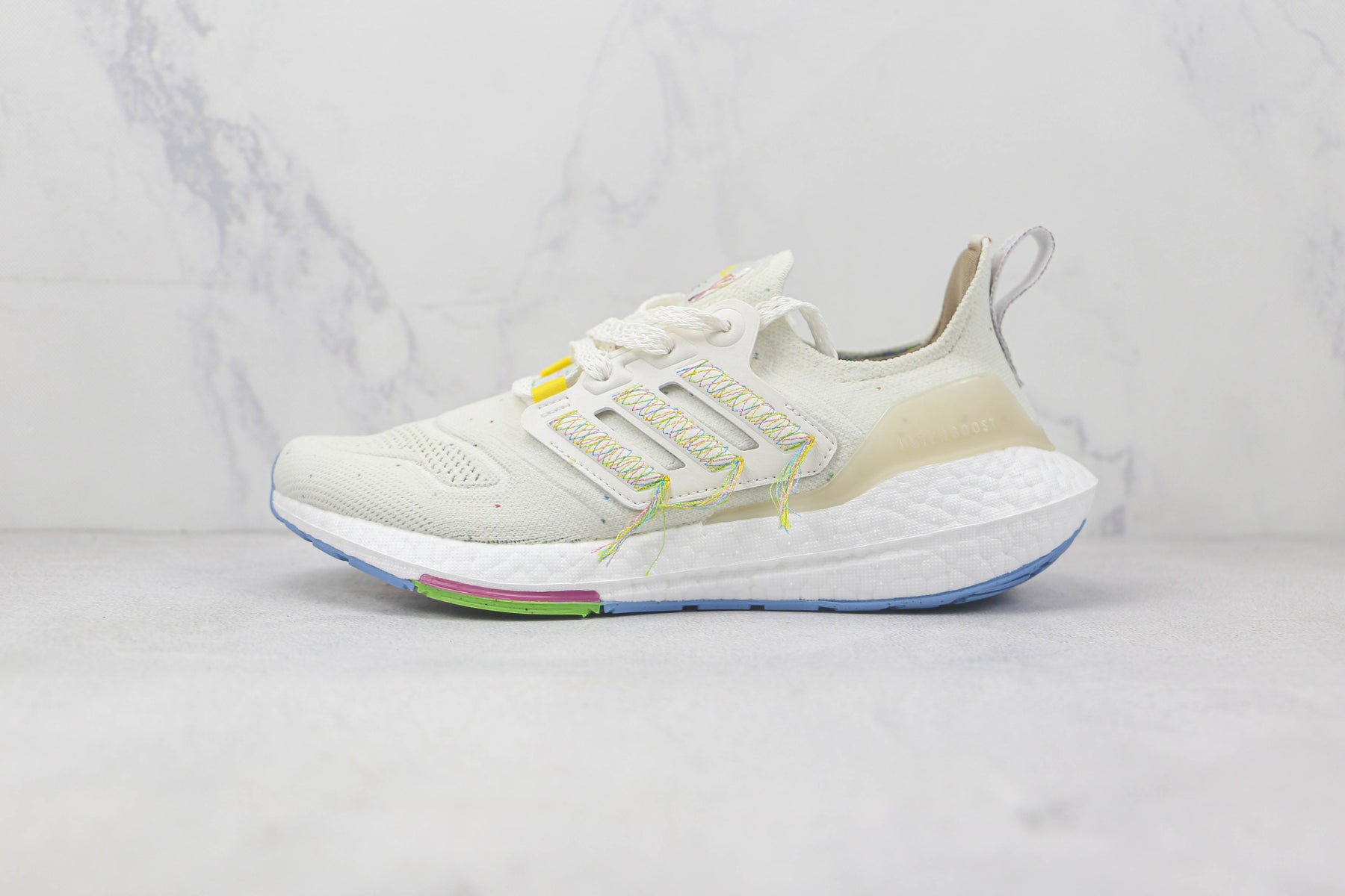Tênis Adidas Ultra Boost 22  Made With Nature