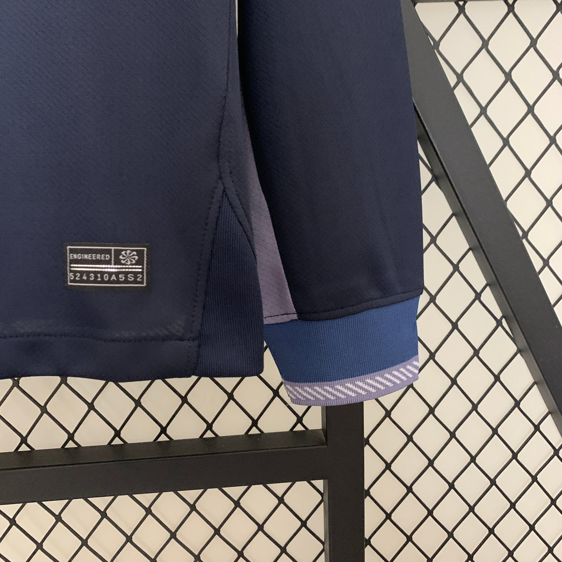Camisa Tottenham Reserva 23/24 - Versão Torcedor Manga Comprida