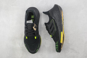 Tênis Adidas Ultra Boost 22  Black Solar Yellow