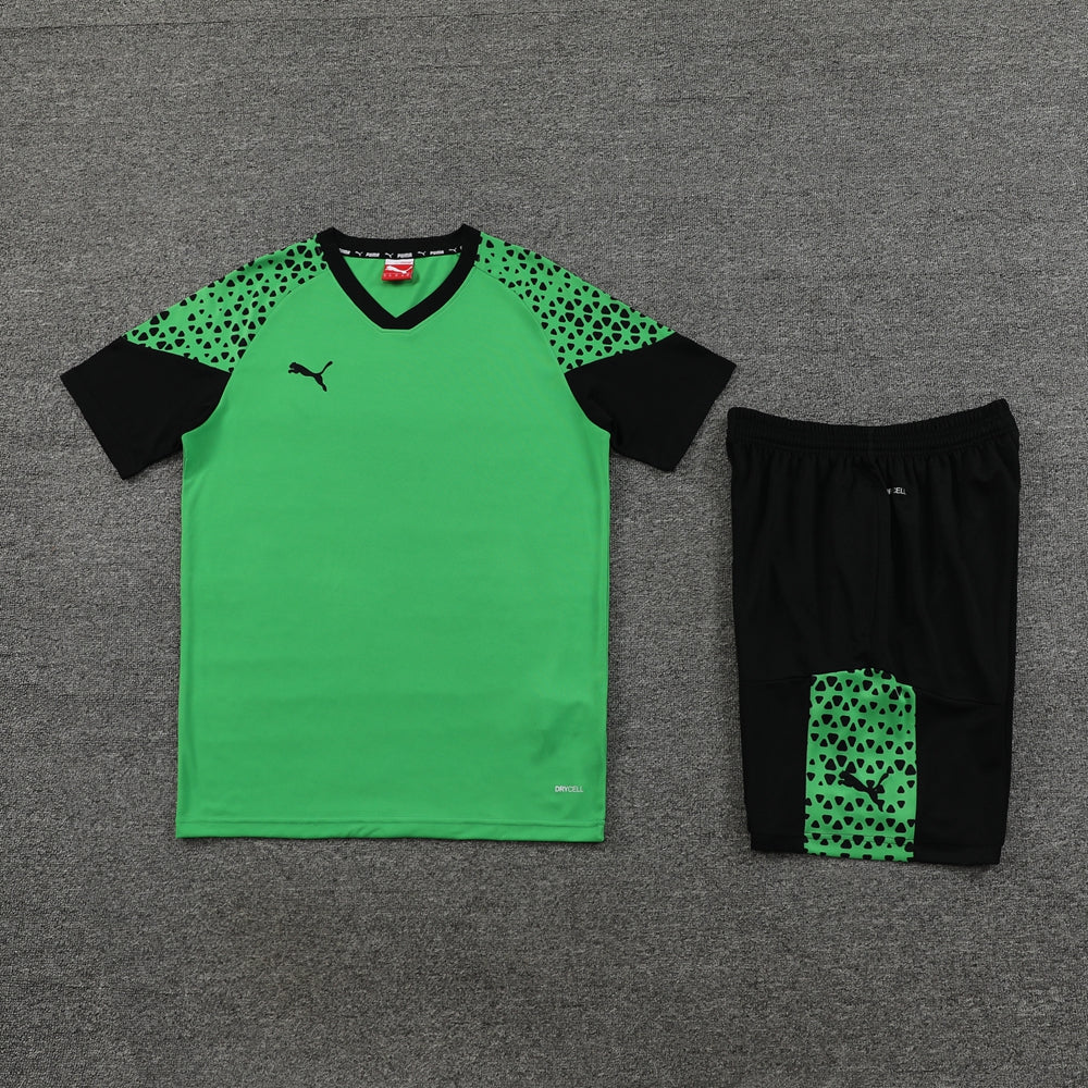Conjunto Puma Camisa e Bermuda Verde