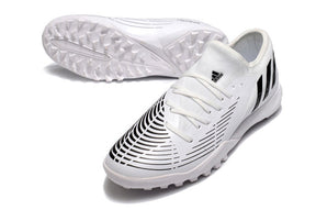 Chuteira Adidas Predator Edge.3 Low Society TF - Branco/Preto