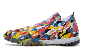 Chuteira Adidas Predator Edge+ Society TF "Geometric"