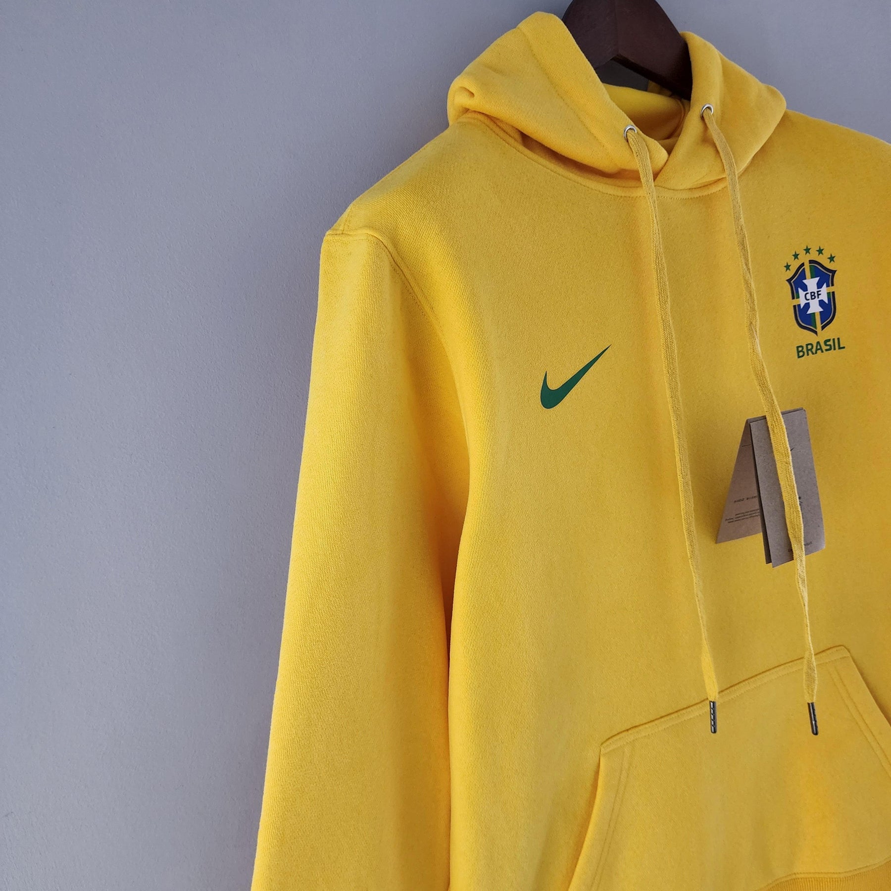 Moletom do Brasil 2022 Amarelo - Nike - Loja da Seven Oficial